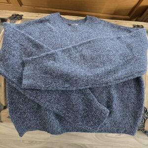 NWOT George Crewneck CROPPED Sweater in Heathered Blue
